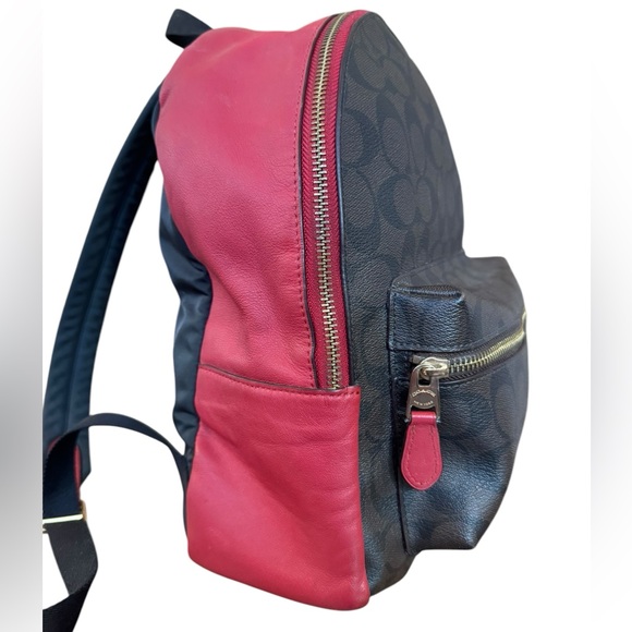 Medium Charlie Backpack In Signature Canvas - Picture 4 of 10